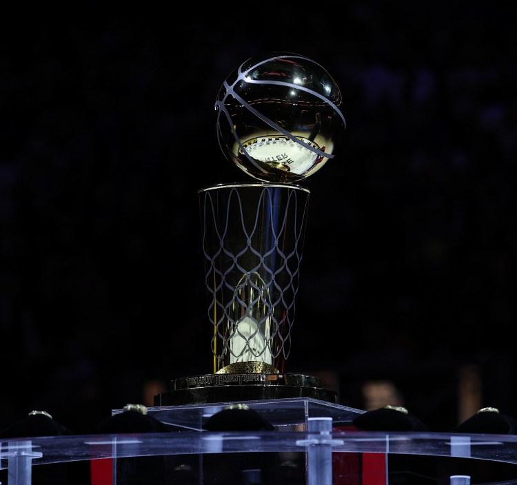 kaiyun-吧友们认为 目前联盟里哪支球队最有冠军相？