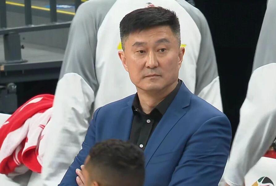 kaiyun-CBA消息!杜锋和广东男篮续约,杨鸣拒绝执教北控 胡金秋膝伤加重